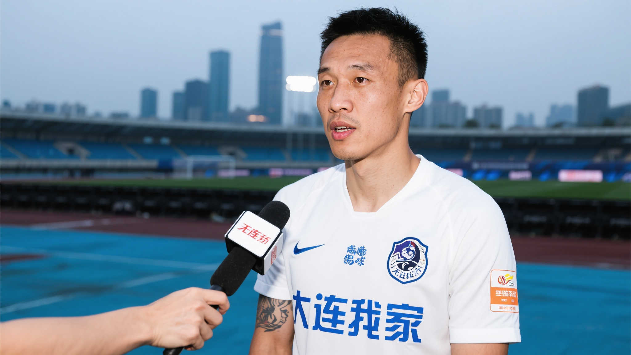 来与其说依